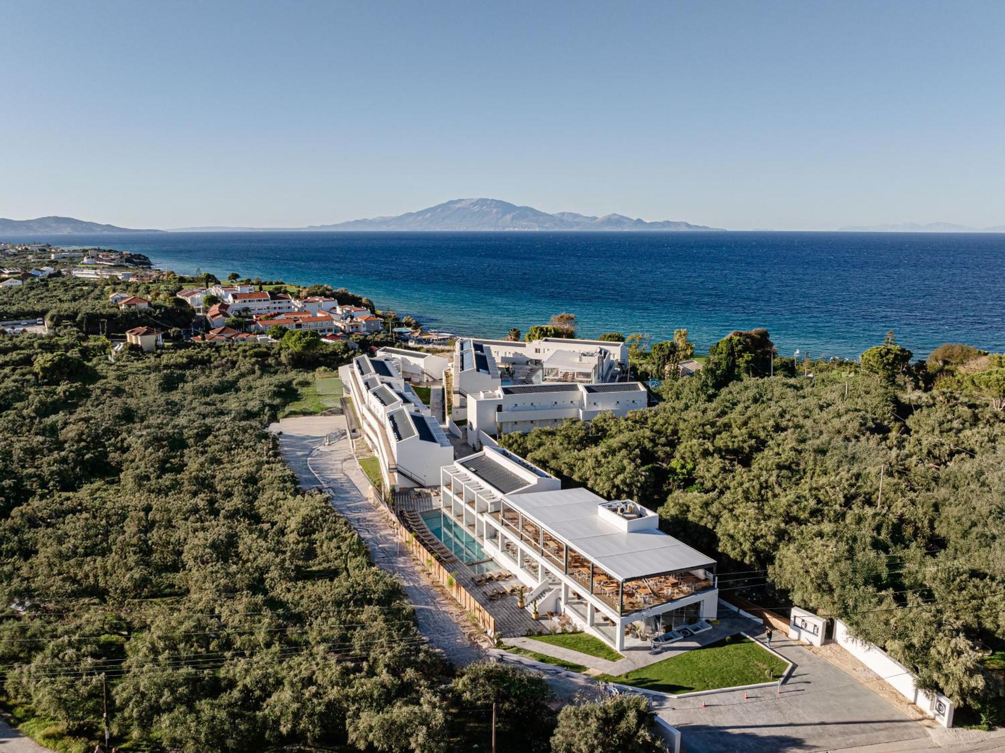 Magique Bleu Suites Tragaki Exterior foto